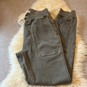 Faherty Olive Jogger Pants NWOT
